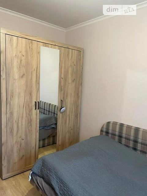 Продаж 1к квартири 36 кв. м на вул. Богатирська • ID 3485519