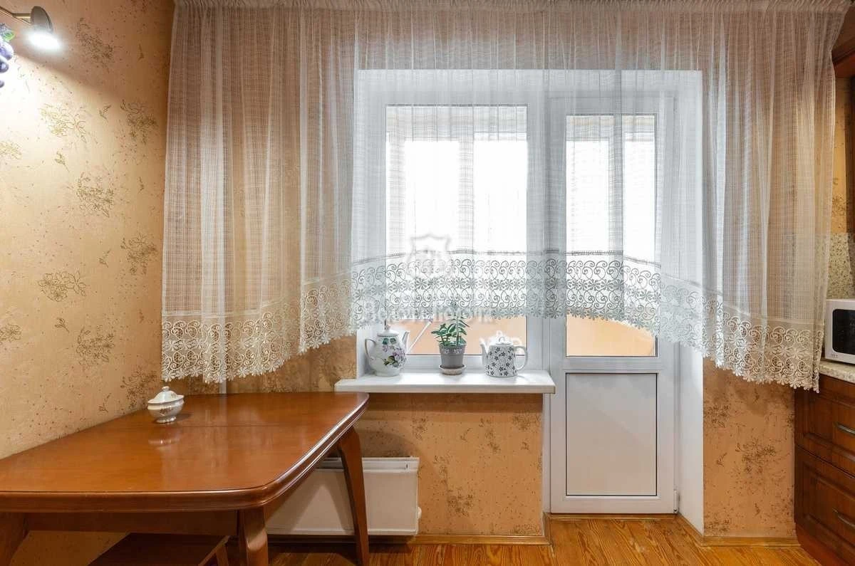 Продаж 1-кімнатної квартири 41.7 м², Лариси Руденко вул., 3Б