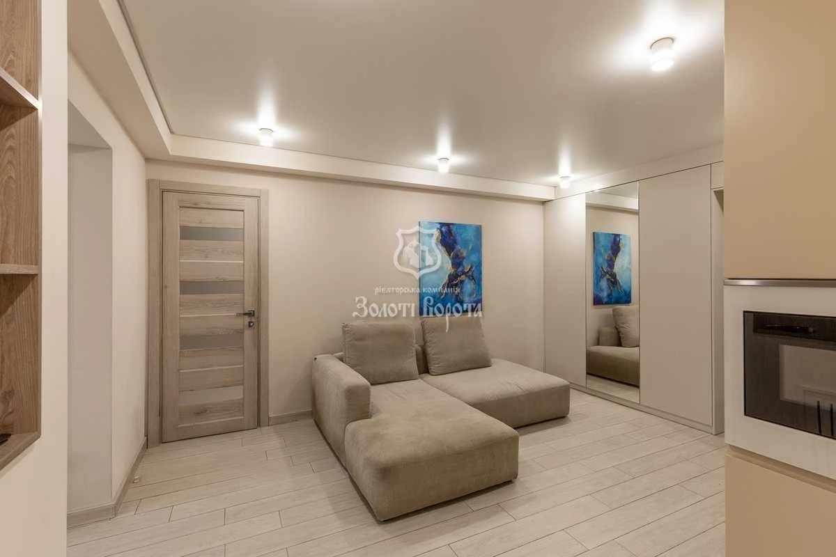 Продаж 2-кімнатної квартири 75.5 м², Березняківська вул., 14