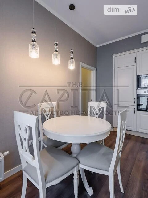 Продаж 2к квартири 85 кв. м на вул. Маккейна Джона • ID 3485