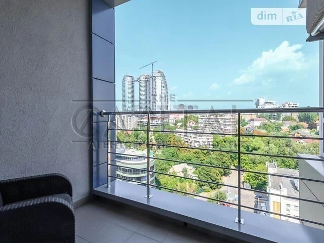 Продаж 2к квартири 85 кв. м на вул. Маккейна Джона • ID 3485
