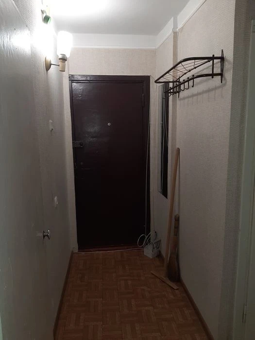 Selling a 2-bedroom apartment in Saltovka.
