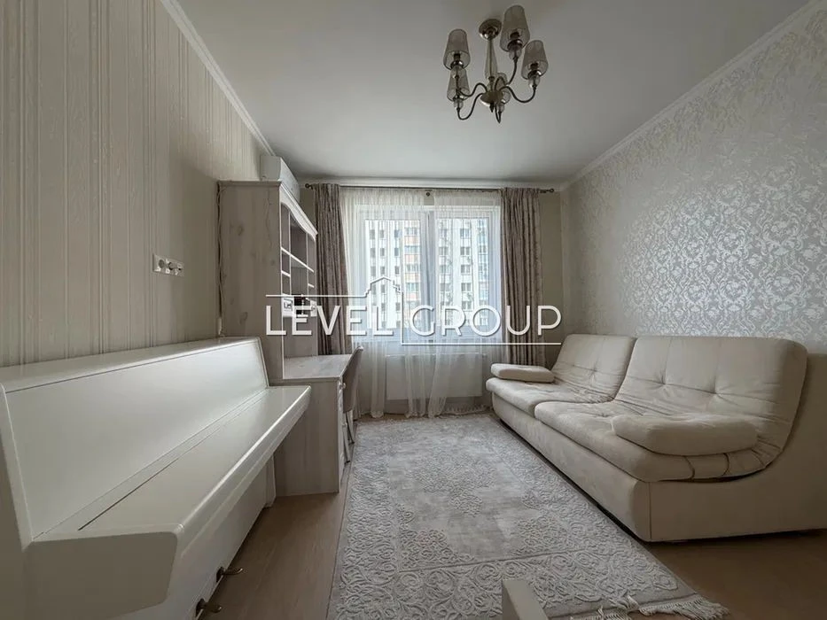 3 apartments for sale in the residential complex Novomostytsko-Zamkovetsky