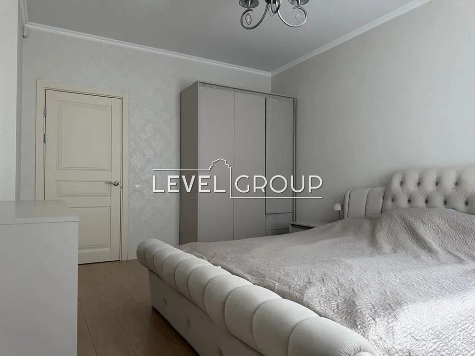 3 apartments for sale in the residential complex Novomostytsko-Zamkovetsky