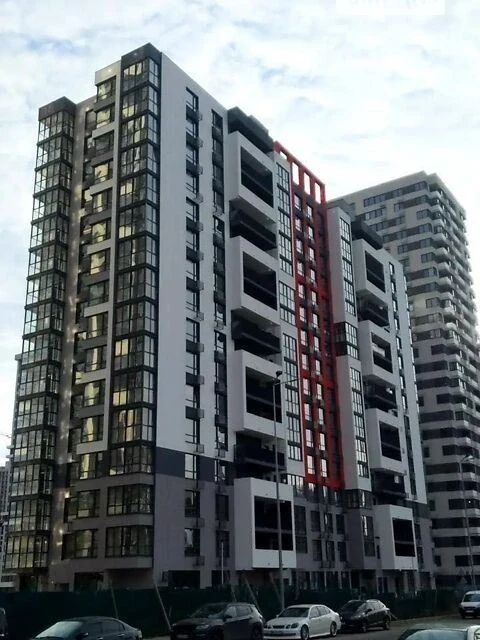 Продаж 2к квартири 72 кв. м на вул. Олександра Олеся 13 • ID