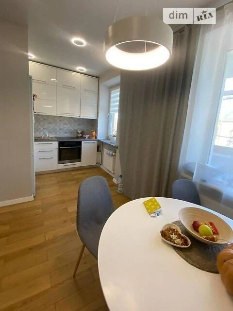 Продаж 2к квартири 42 кв. м на вул. Джохара Дудаєва 14 • ID