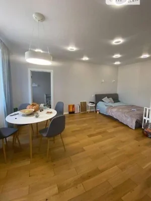 Продаж 2к квартири 42 кв. м на вул. Джохара Дудаєва 14 • ID