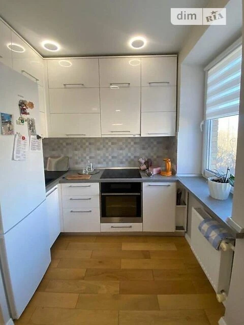 Продаж 2к квартири 42 кв. м на вул. Джохара Дудаєва 14 • ID