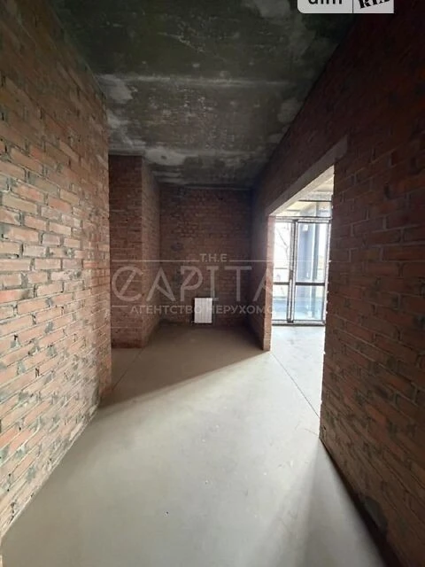 Продаж 2к квартири 83 кв. м на вул. пр-т Берестейський 42 •