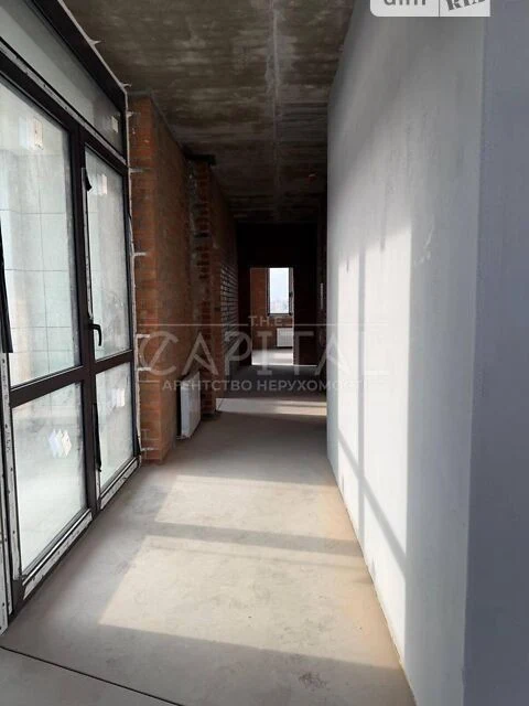 Продаж 2к квартири 97 кв. м на вул. пр-т Берестейський 42 •