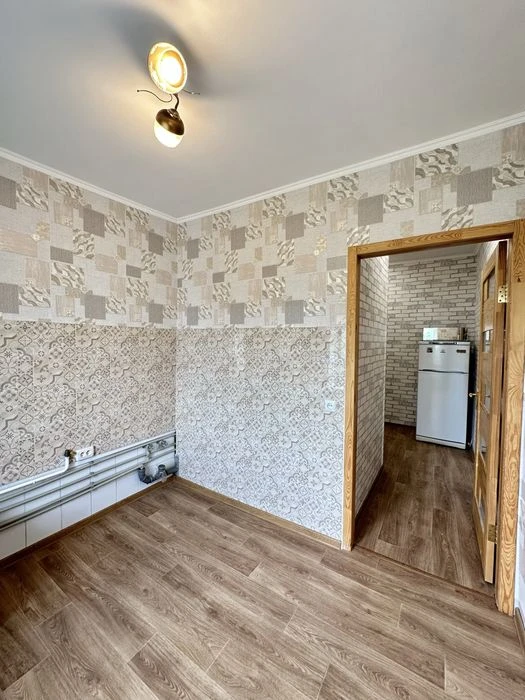 I will sell a 2-room apartment in the center of St. Serova Naberezhnaya, 10 (Yuliush