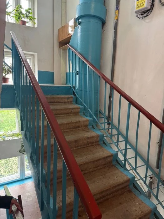 Продається квартира по вул. Небесної Сотні.