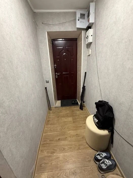 Продам 2-к квартиру 12 квартал. Ермоловой.