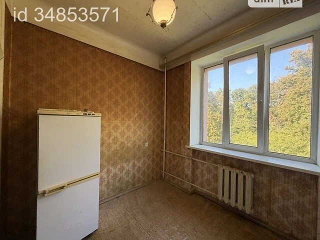 Продаж 3к квартири 74 кв. м на вул. Горіхуватський шлях 9 •
