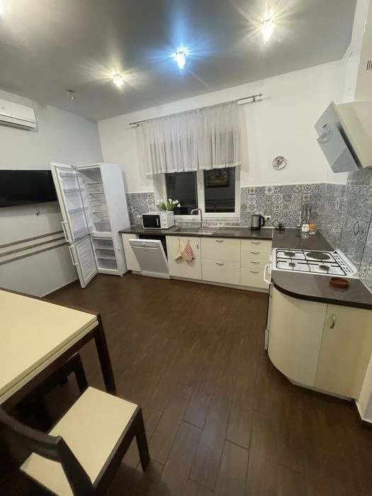 House for rent in Sauvignon-3 Есть Видео