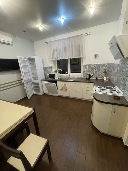 House for rent in Sauvignon-3 Есть Видео