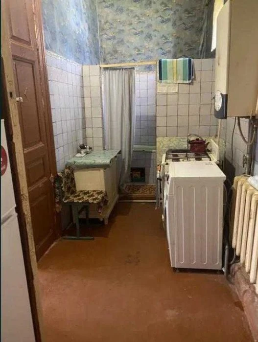 Продам 1 квартиру  на Центральном рынке