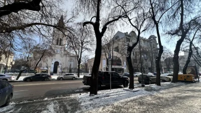 Продам 2-х комнатную квартиру в самом центре города