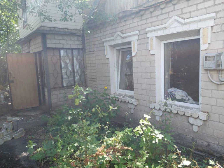 + Продам часть дома ул. Степная р-н дет.поликлиники 10000