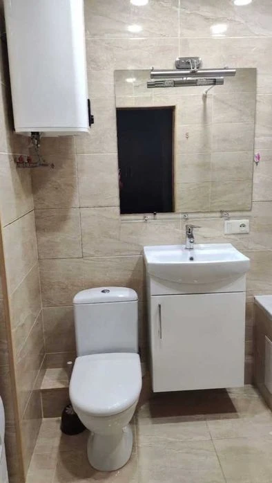 Продам 1 кімнатну квартиру, в новобудові з якісним капітальн