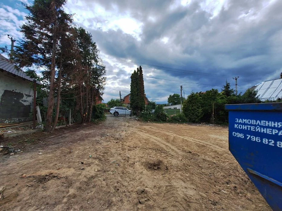 Продаж земельної ділянки під житлову забудову, П'ятничани, В