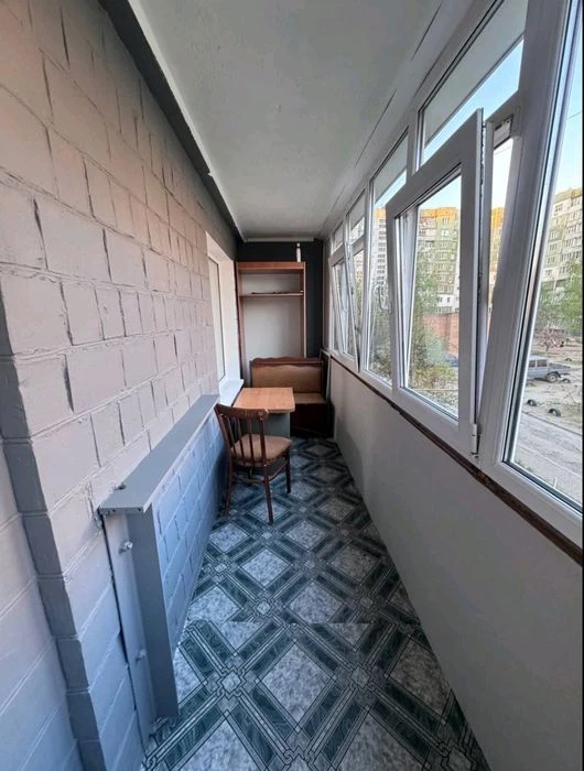 Продаж 1 кімнатної квартири, Г Крут, середина.