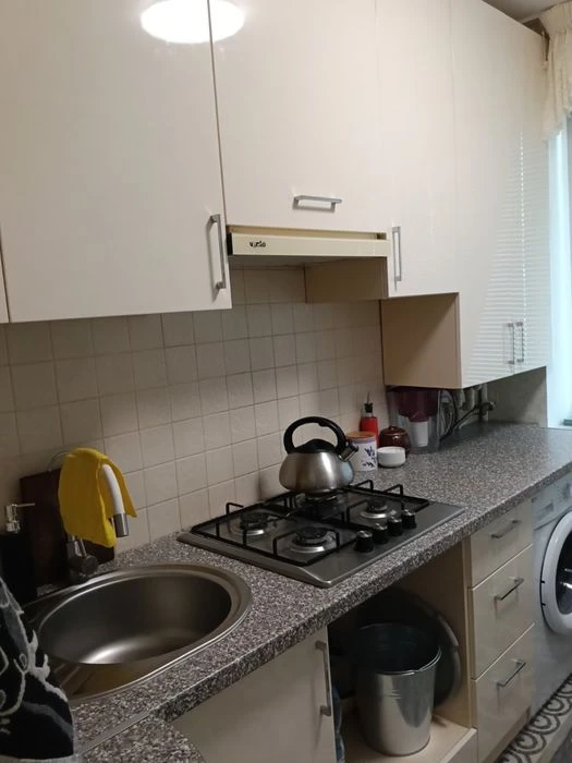 Продам 1 кім квартира Старе село ( Красне)