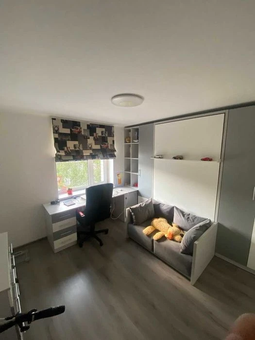 I will sell a spacious 4-room apartment in Lyubarskyi Belostskyi Solne