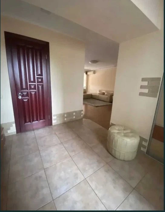 I will sell a spacious 4-room apartment in Lyubarskyi Belostskyi Solne
