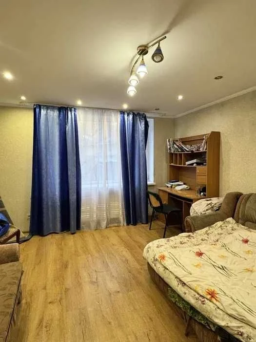 Продажа 3-комнатной квартиры в Хаджибейском районе.