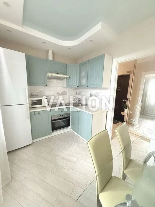 Продам 1 кімнатну квартиру вул. Межова 23 б. Подільський рай