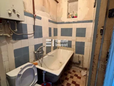 Apartment. Kharkov, Malozhankoyska St.