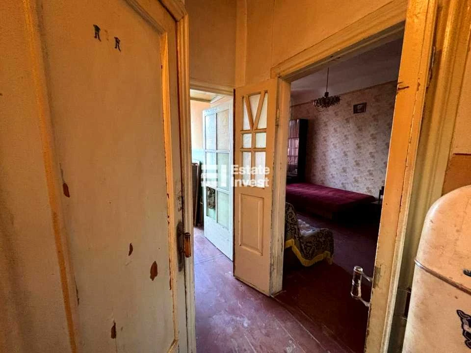 Apartment. Kharkov, Malozhankoyska St.