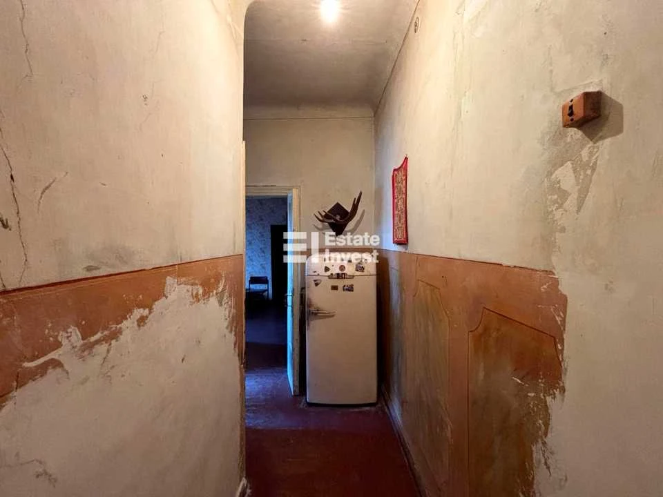 Apartment. Kharkov, Malozhankoyska St.