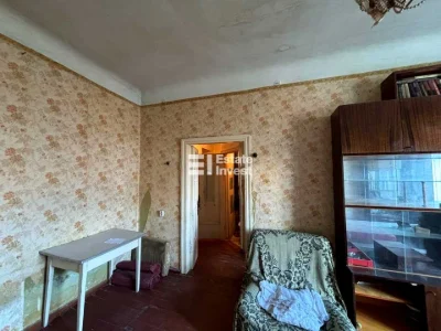 Apartment. Kharkov, Malozhankoyska St.