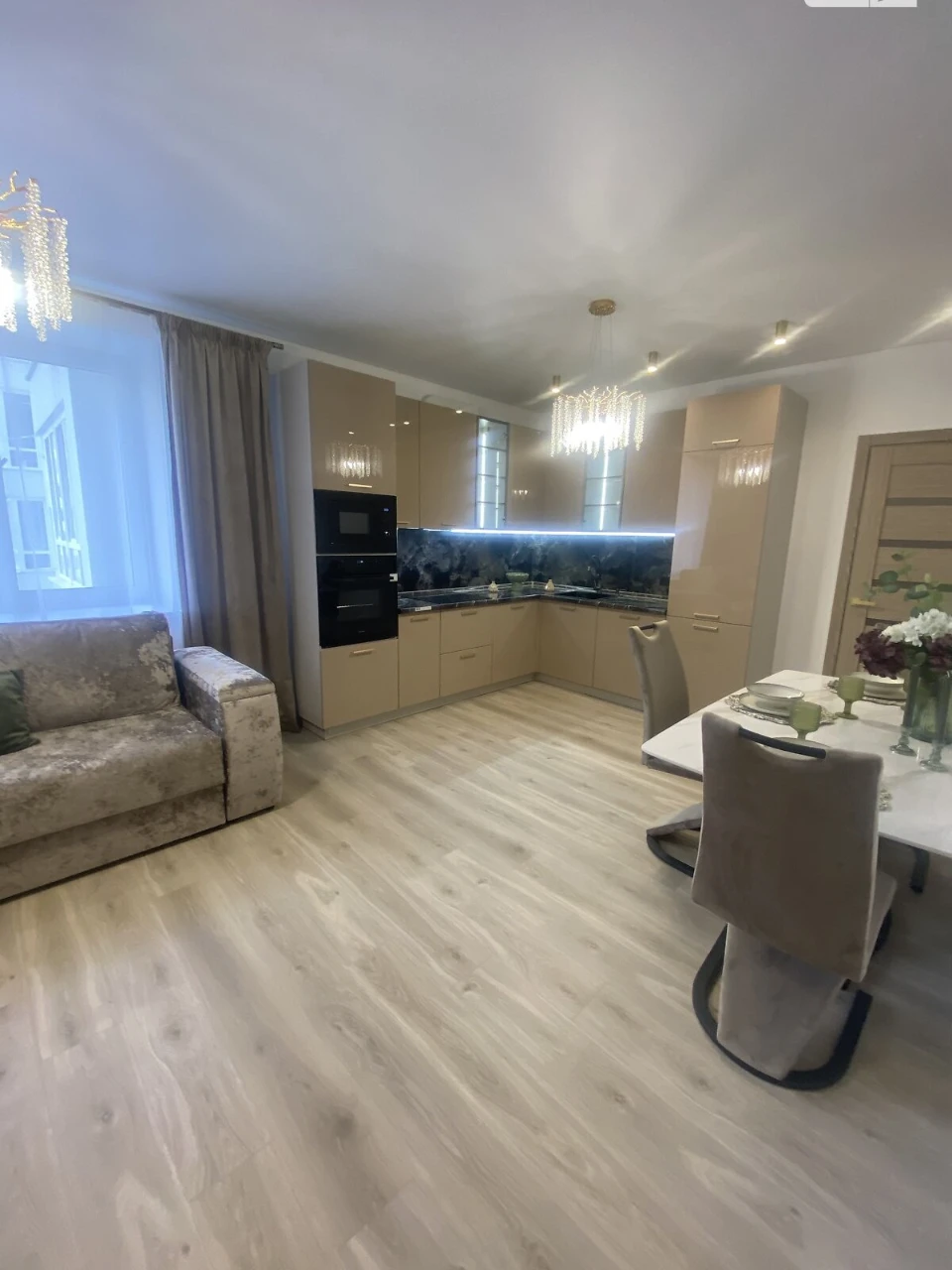 Продаж Квартира Академічний