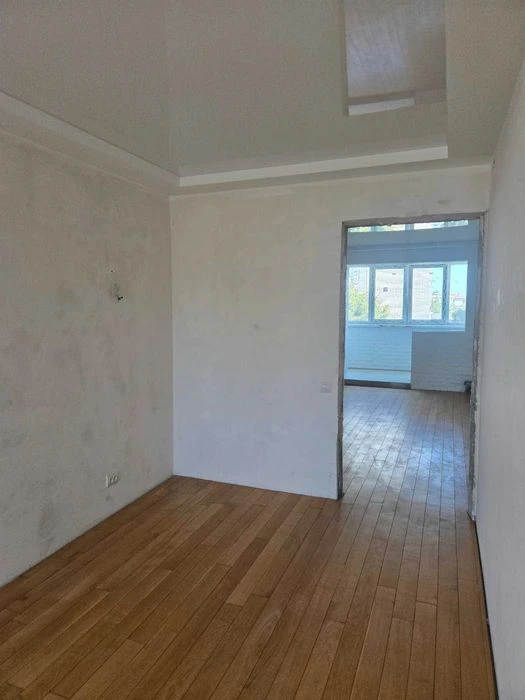 Продаж 2 кімнатної квартири вул. Яворницького
