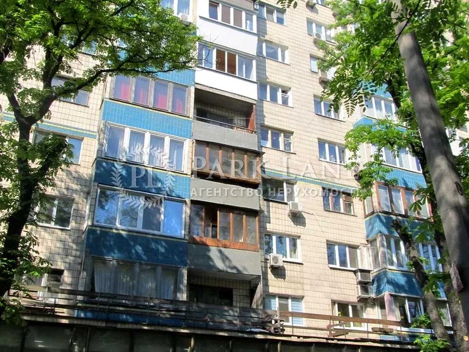 Квартира. Київ, Олександра Кониського вул.