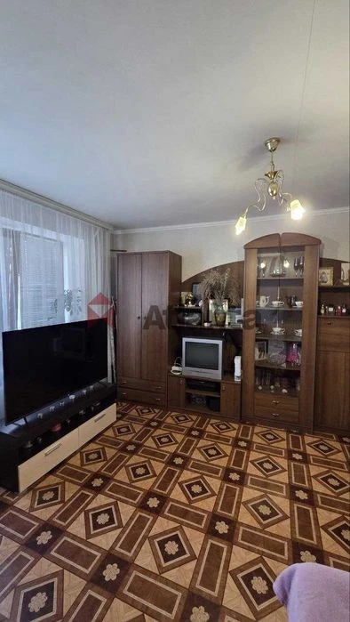 Продажа: Однокомнатная квартира на ул. Левитана, Киевский район