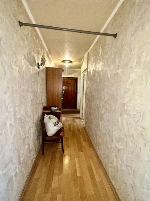 Selling apartment 3 on Studencheskaya and Akademika Pavlova. Certified.