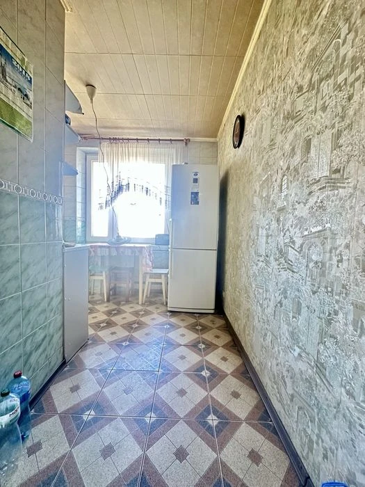Selling apartment 3 on Studencheskaya and Akademika Pavlova. Certified.