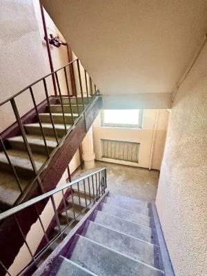 Selling apartment 3 on Studencheskaya and Akademika Pavlova. Certified.