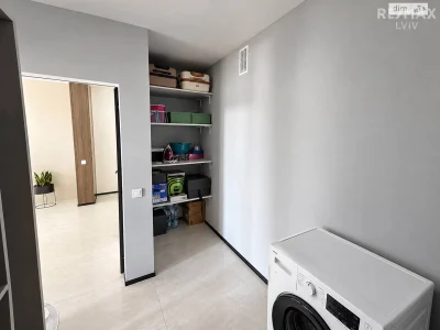 Продаж Квартира Рясне 2