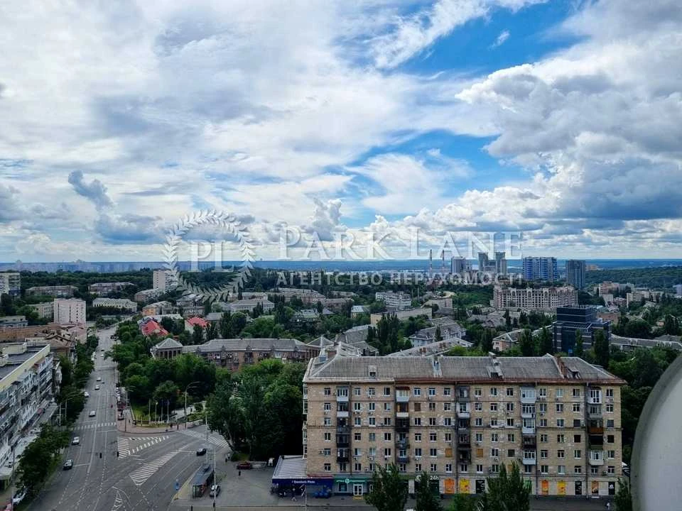 Квартира. Київ, Лесі Українки бульв.