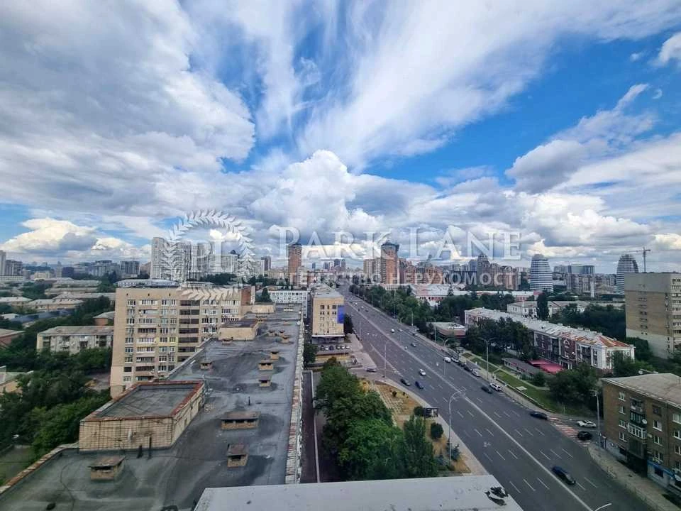 Квартира. Київ, Лесі Українки бульв.