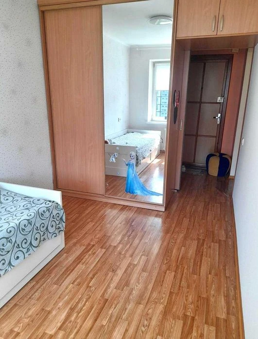 Продаж 2 к.квартири. Лівобережний 3, Донецьке шосе, пр.Мира.