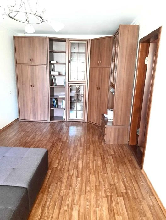 Продаж 2 к.квартири. Лівобережний 3, Донецьке шосе, пр.Мира.