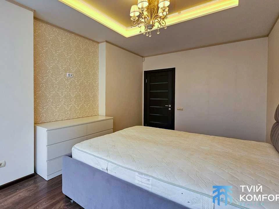 Квартира. Київ, Регенераторна вул., 4 к