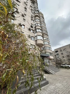 Продам квартиру на вул. П.Сагайдачного