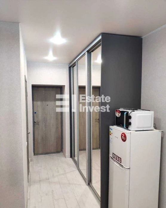 I will sell a 1-room apartment on Vesela St., 24, Vorobyovy Gory Residential Complex